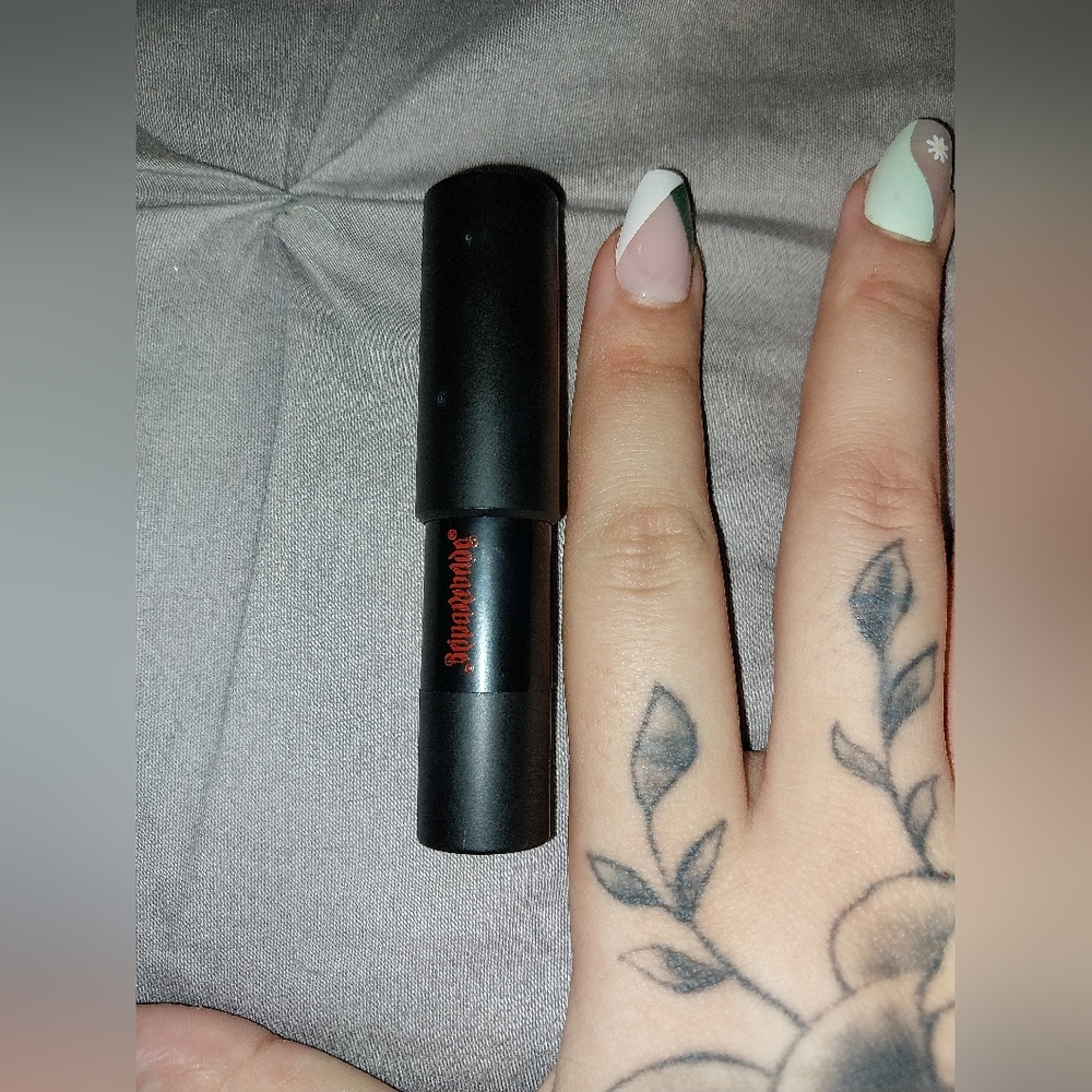 Reina Rebelde Lip crayon